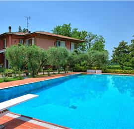 3 bedroom villa with pool and tennis court near Florence, sleeps 6